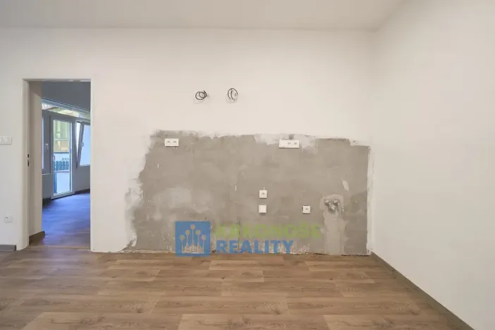 Pronájem bytu 2+1, Stará Paka, Tovární, 60 m2