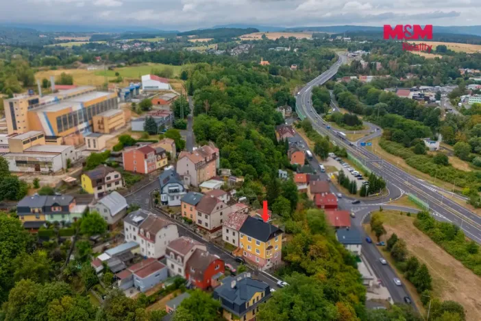 Prodej bytu 2+1, Karlovy Vary - Bohatice, Na Výšině, 45 m2