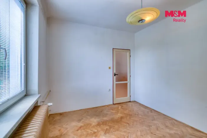 Prodej bytu 3+1, Nýrsko, Sídliště I, 56 m2