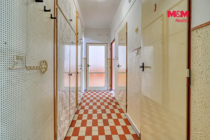 Prodej bytu 3+1, Nýrsko, Sídliště I, 56 m2