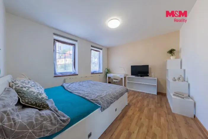 Prodej rodinného domu, Bečov nad Teplou, nám. 5. května, 351 m2