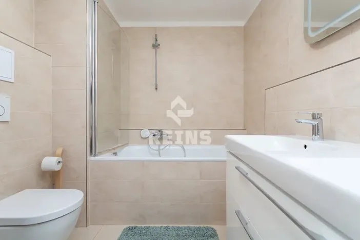 Prodej bytu 4+kk, Praha - Horní Měcholupy, Hornoměcholupská, 146 m2