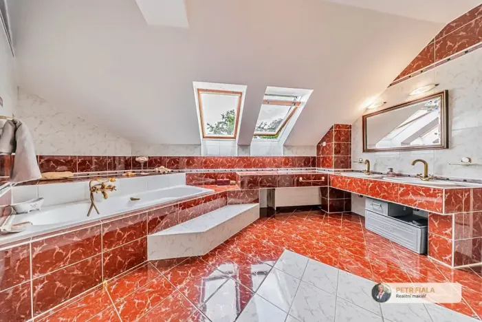 Prodej rodinného domu, Plzeň, Na Výsluní, 305 m2