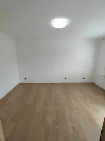 Pronájem bytu 1+1, Semily, Jizerská, 35 m2