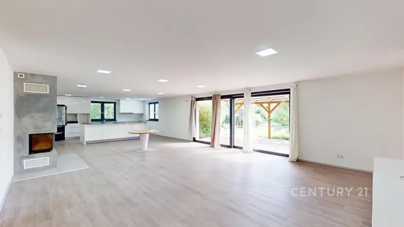 Prodej rodinného domu, Ivaň, 319 m2