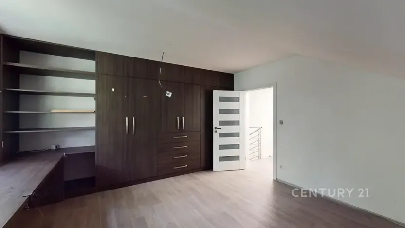 Prodej rodinného domu, Ivaň, 319 m2