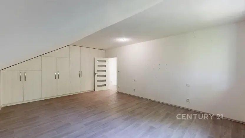 Prodej rodinného domu, Ivaň, 319 m2