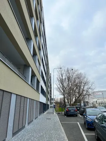 Pronájem bytu 2+kk, Praha - Holešovice, Jankovcova, 43 m2