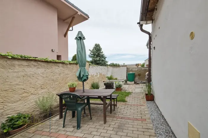Prodej rodinného domu, Hovorčovice, Stará náves, 118 m2
