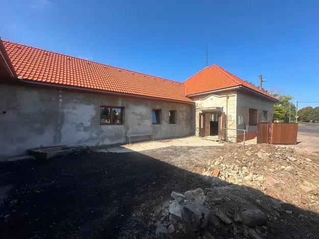 Prodej rodinného domu, Lkáň, 230 m2