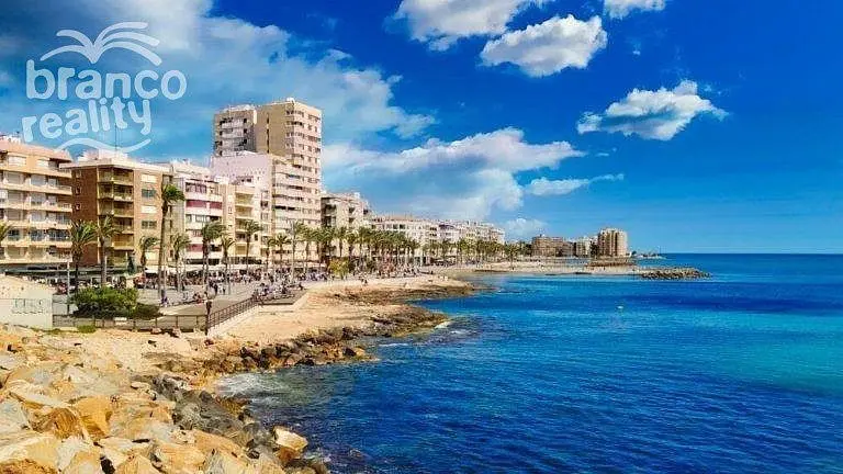 Prodej bytu 4+kk, Torrevieja, Alicante, Španělsko, 96 m2