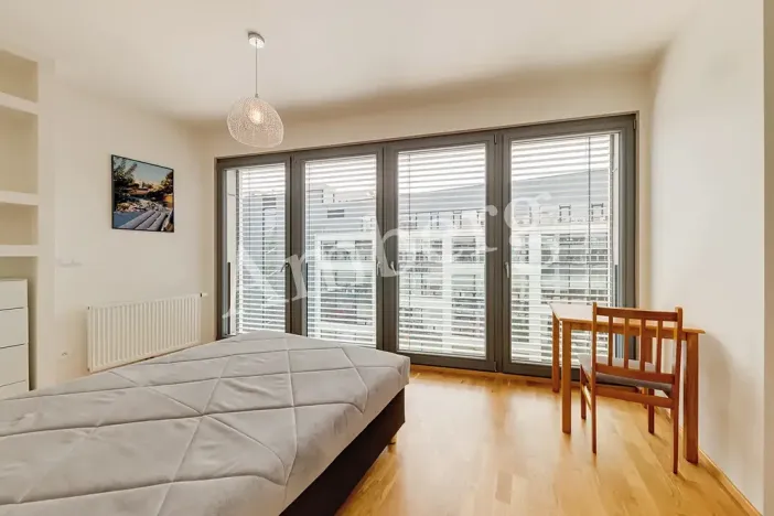 Pronájem bytu 1+kk, Praha - Karlín, Breitfeldova, 38 m2