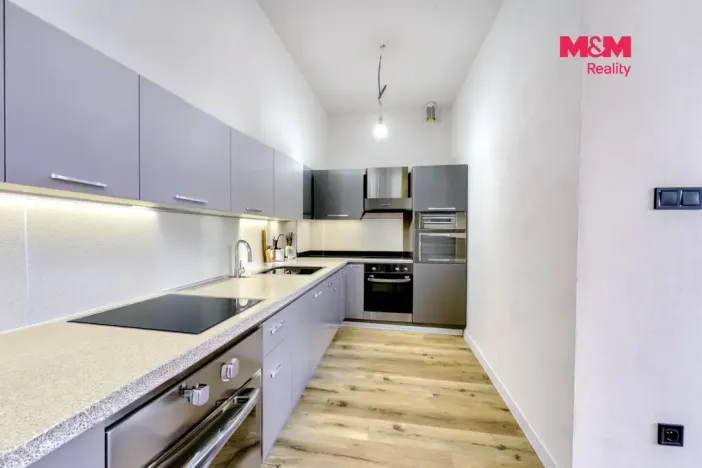 Pronájem bytu 2+kk, Tlučná, Tlučenská kolonie, 41 m2