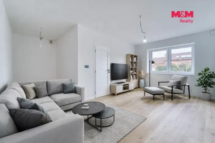 Pronájem bytu 2+kk, Tlučná, Tlučenská kolonie, 41 m2