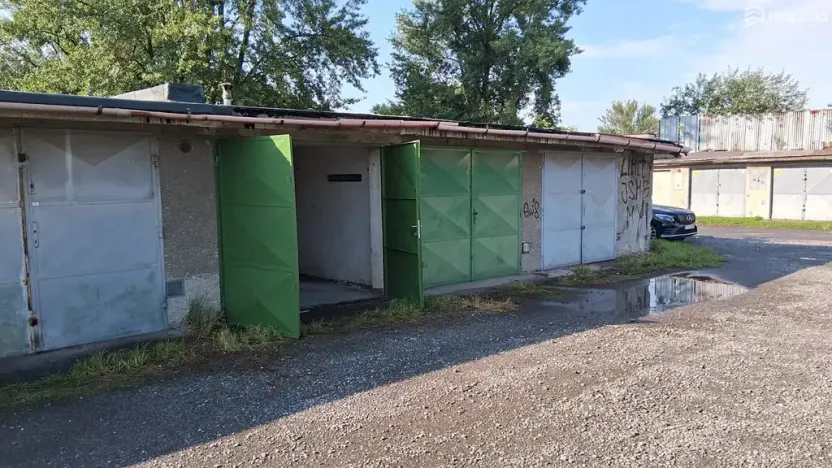 Prodej garáže, Ostrava, Tomkova, 19 m2