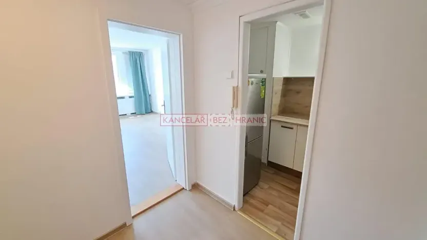 Pronájem pokoje, Zlín, Osvoboditelů, 80 m2
