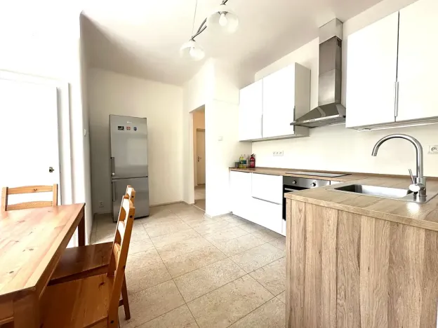 Pronájem bytu 3+1, Praha, náměstí Jiřího z Lobkovic, 98 m2