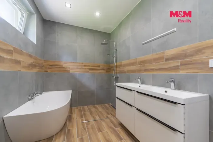Prodej rodinného domu, Dasnice, 77 m2