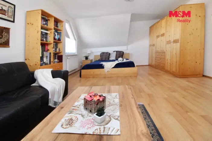 Pronájem bytu 2+kk, Nupaky, U Školky, 50 m2
