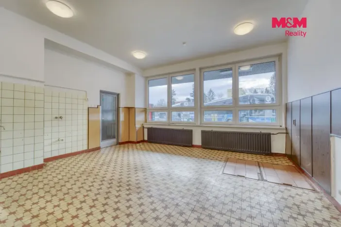 Pronájem obchodního prostoru, Klatovy - Klatovy III, Nádražní, 38 m2