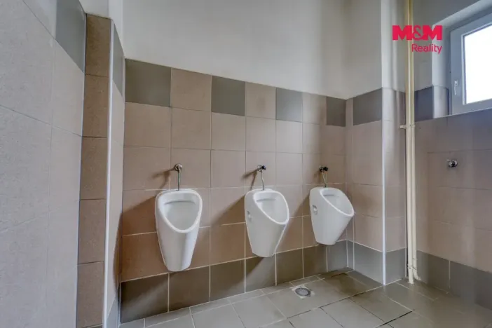 Pronájem obchodního prostoru, Klatovy - Klatovy III, Nádražní, 38 m2