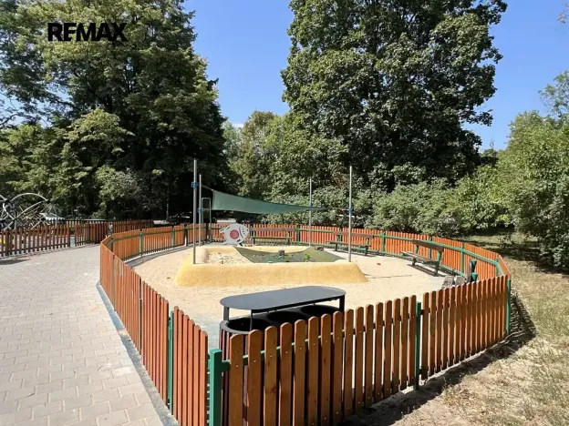 Pronájem bytu 2+1, Praha - Vinohrady, Pod Rapidem, 52 m2