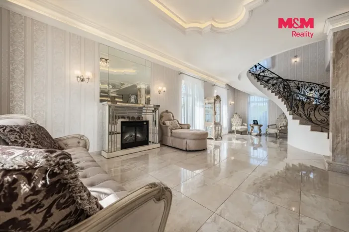 Prodej rodinného domu, Šestajovice, U Váhy, 356 m2