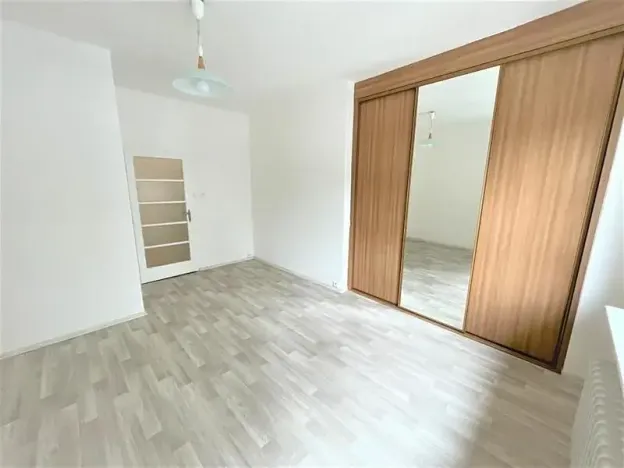 Pronájem bytu 1+1, Praha - Vinohrady, Hradecká, 37 m2