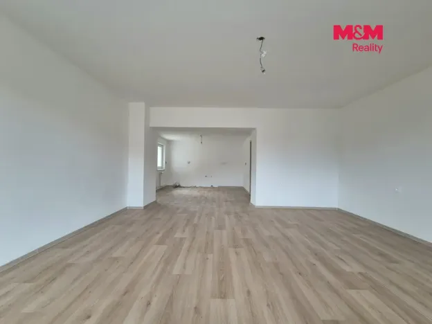 Prodej rodinného domu, Hluboké, 111 m2