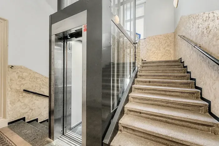 Prodej bytu 3+kk, Praha - Staré Město, U obecního dvora, 81 m2