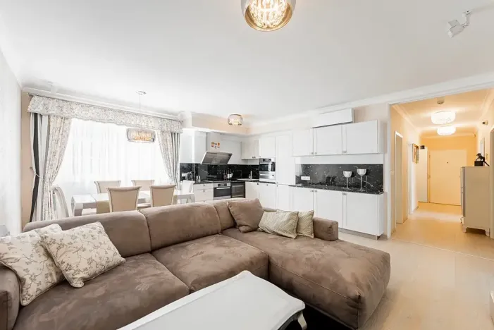 Prodej bytu 3+kk, Karlovy Vary, Zámecký vrch, 108 m2