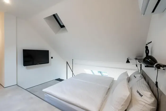 Prodej bytu 1+kk, Praha - Karlín, Prvního pluku, 31 m2