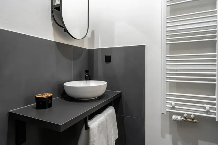 Prodej atypického bytu, Praha - Karlín, Prvního pluku, 50 m2
