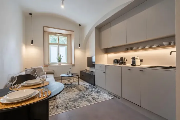 Prodej atypického bytu, Praha - Karlín, Prvního pluku, 50 m2