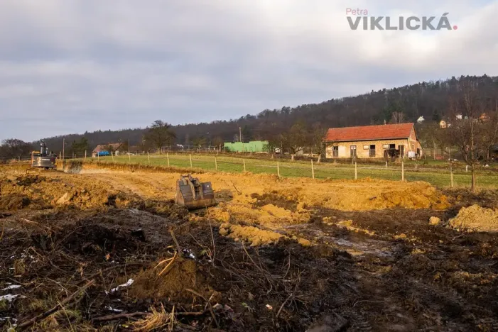 Prodej pozemku, Moravany, 2316 m2