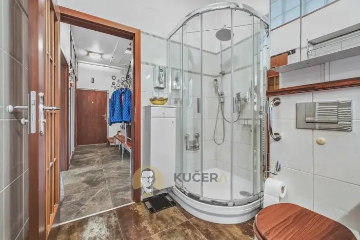 Prodej bytu 2+kk, Praha - Újezd nad Lesy, Račiněveská, 95 m2