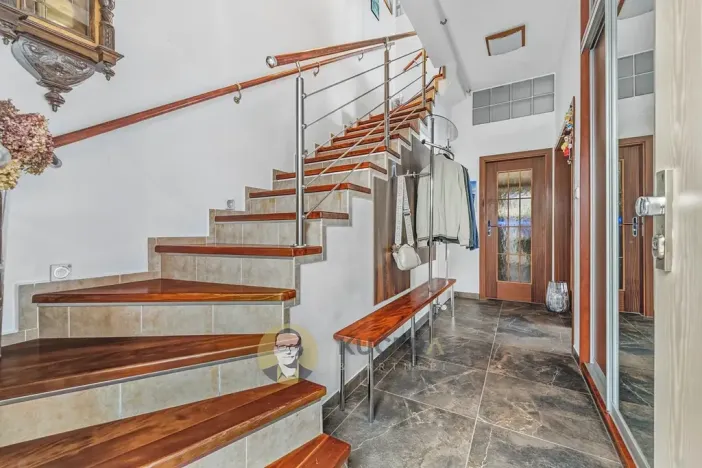 Prodej bytu 2+kk, Praha - Újezd nad Lesy, Račiněveská, 95 m2