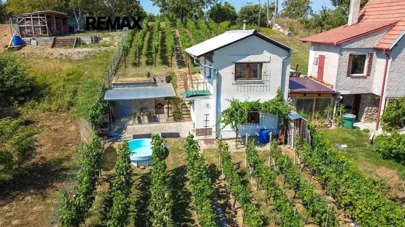 Prodej zahrady, Tvrdonice, 1072 m2