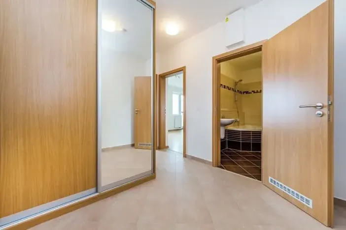 Pronájem bytu 2+kk, Praha - Hlubočepy, Miloše Havla, 48 m2