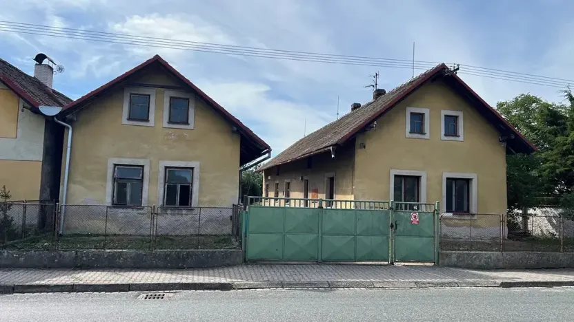 Prodej rodinného domu, Břehy, Bahníkova, 198 m2