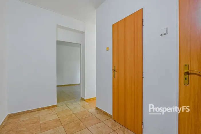 Prodej bytu 1+1, Karviná - Ráj, Školská, 35 m2
