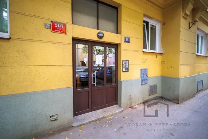 Prodej bytu 3+1, Praha - Žižkov, Biskupcova, 87 m2