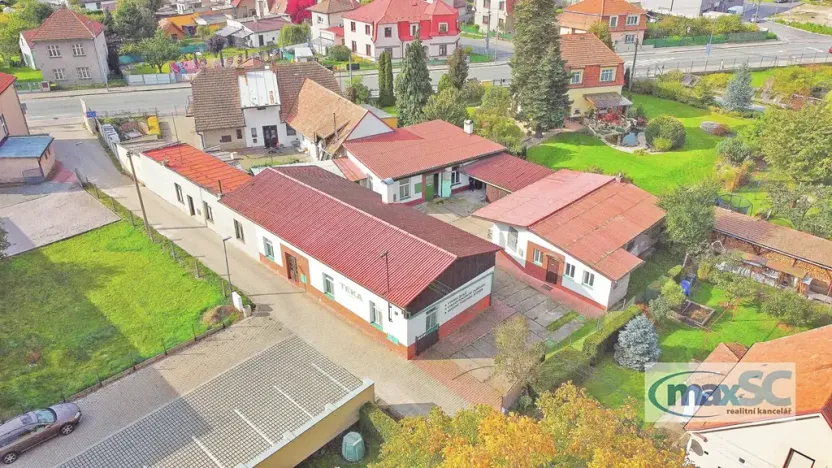 Pronájem skladu, Holice, Hradecká, 317 m2