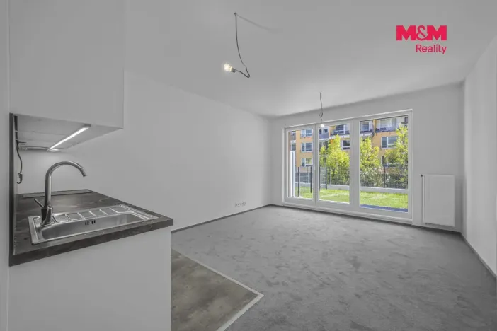 Pronájem bytu 1+kk, Praha - Vysočany, Gerstelova, 32 m2