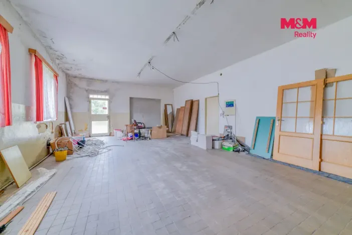 Prodej obchodního prostoru, Aš, Nádražní, 94 m2