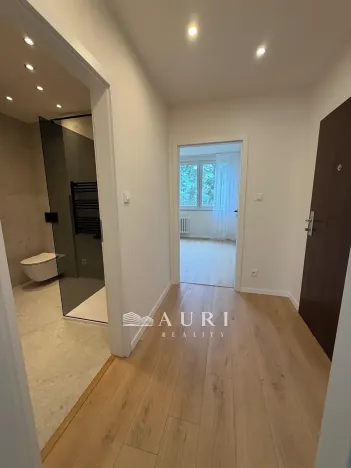 Prodej bytu 2+kk, Praha - Hlubočepy, Pražského, 45 m2