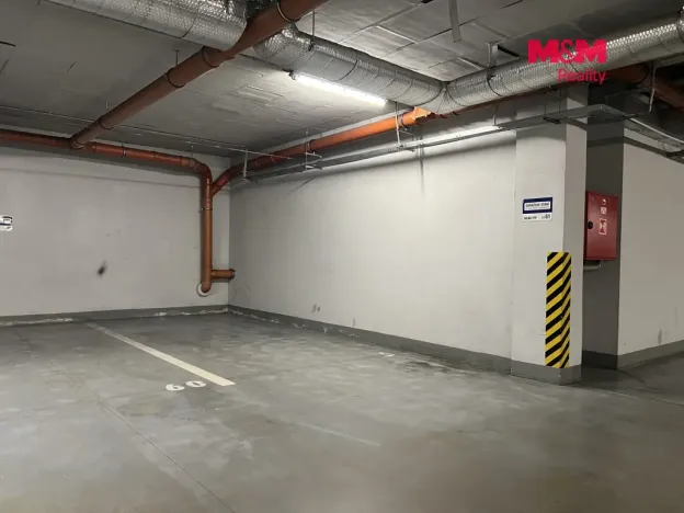 Pronájem garážového stání, Mladá Boleslav - Mladá Boleslav III, U Kasáren, 18 m2