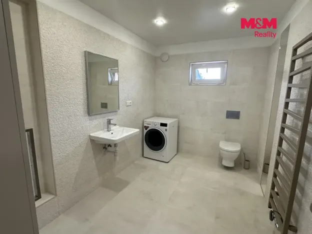 Pronájem rodinného domu, Louny, Akátová, 150 m2