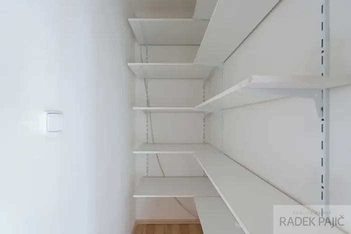 Prodej bytu 1+1, Praha - Háje, Kosmická, 48 m2