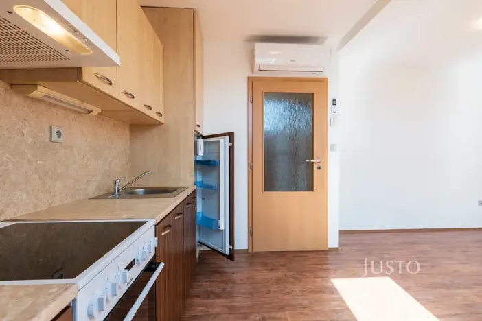 Pronájem bytu 2+kk, Staré Město, Hradišťská, 37 m2